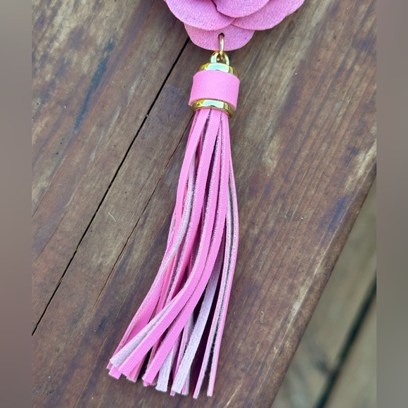 NEW Blush Pink Flower Keychain/Bag Charm with Tassel - Picture 3 of 4